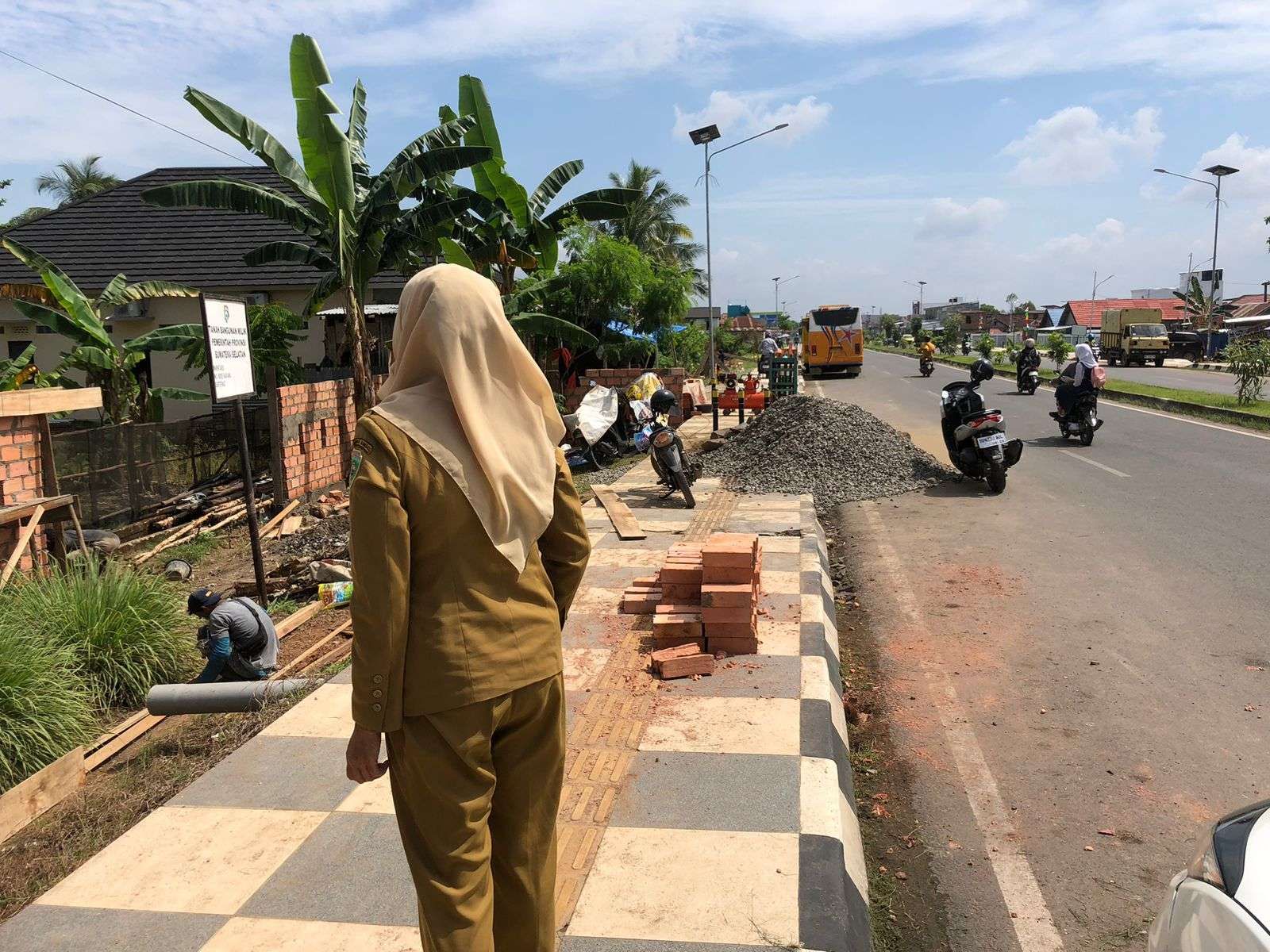 Ratusan Bollard Dicuri